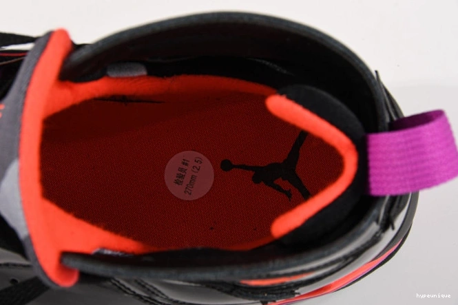 HYPE 7 313358-006 Jordan Black Retro Patent Air 0813